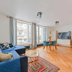 https://pantheon.fr-paris.fr