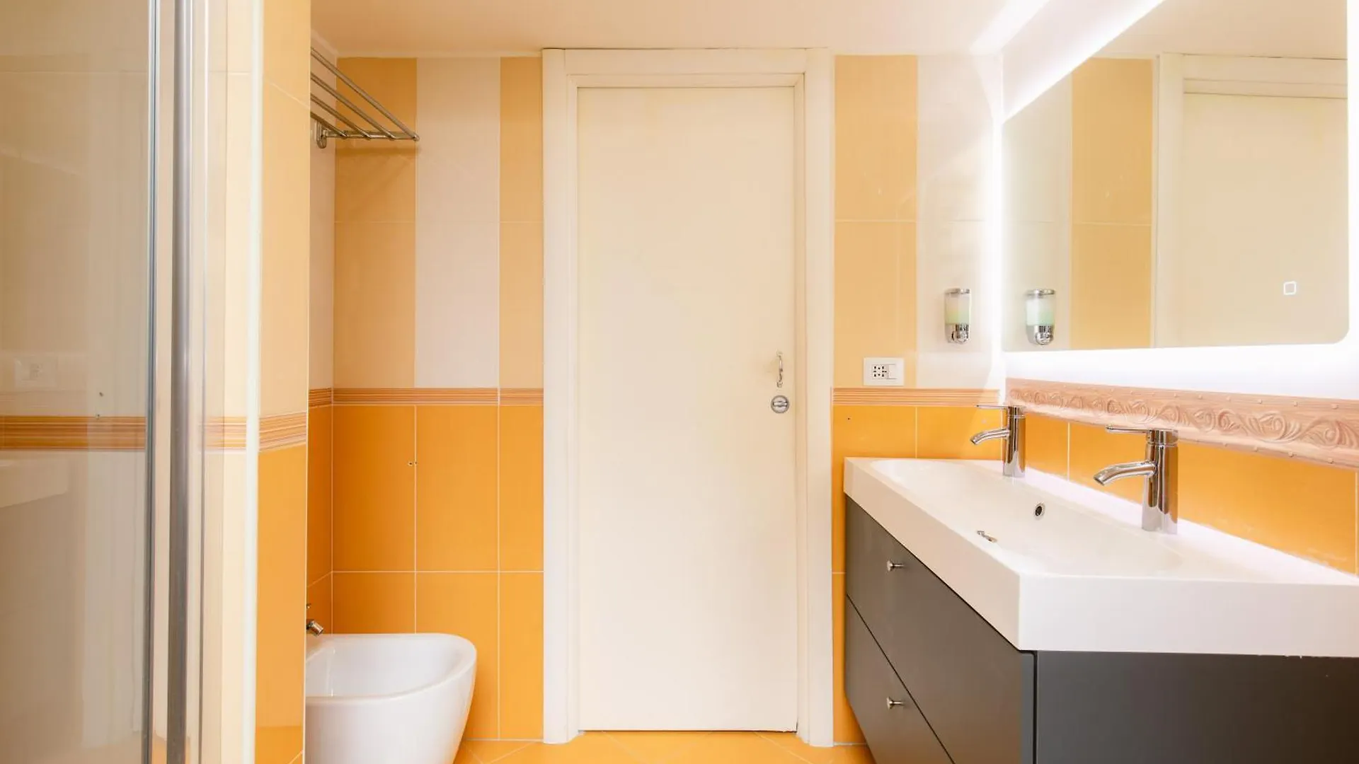 Calaba Chiaia Apartment Naples