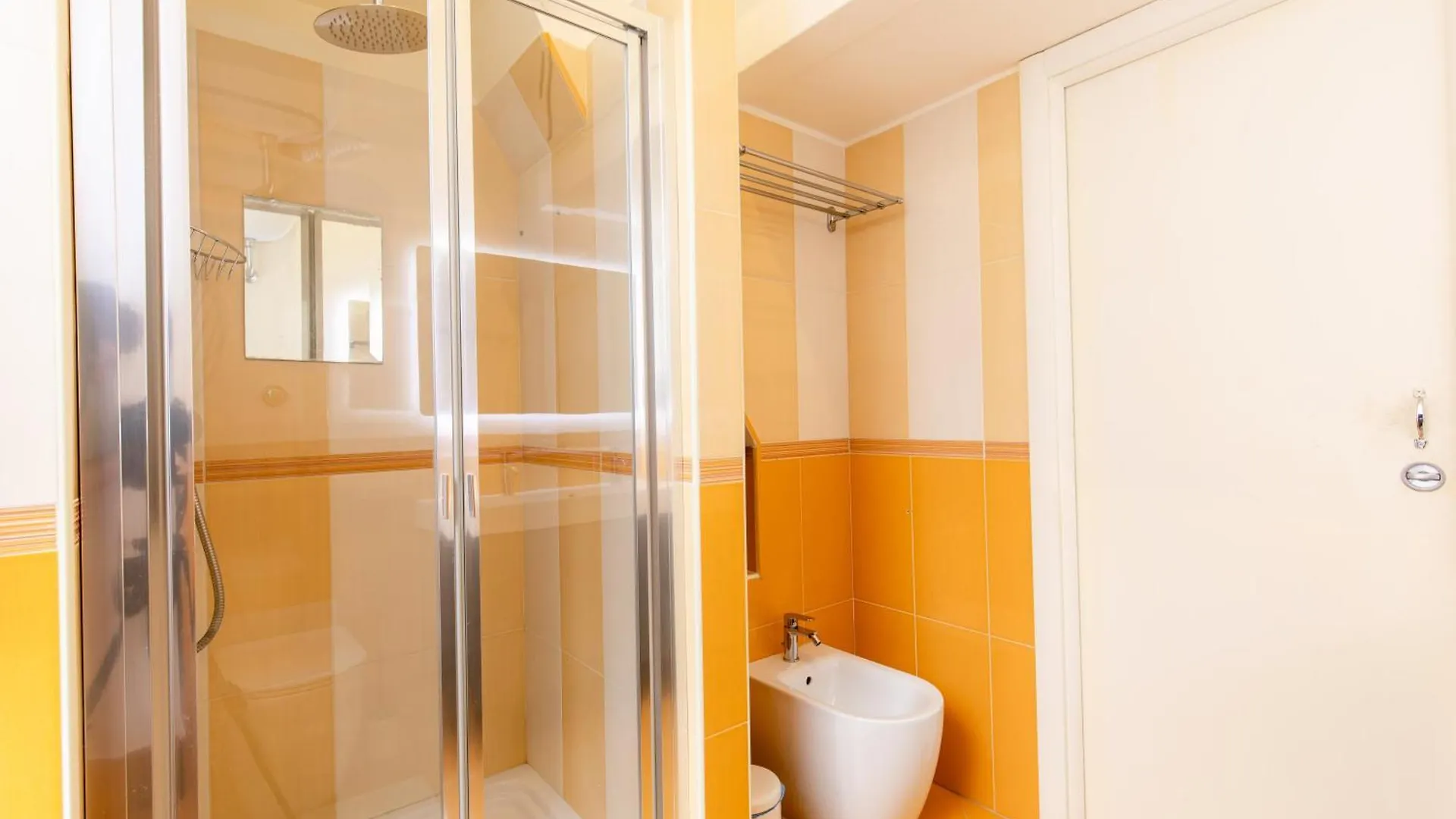 Calaba Chiaia Apartment Naples 0*,